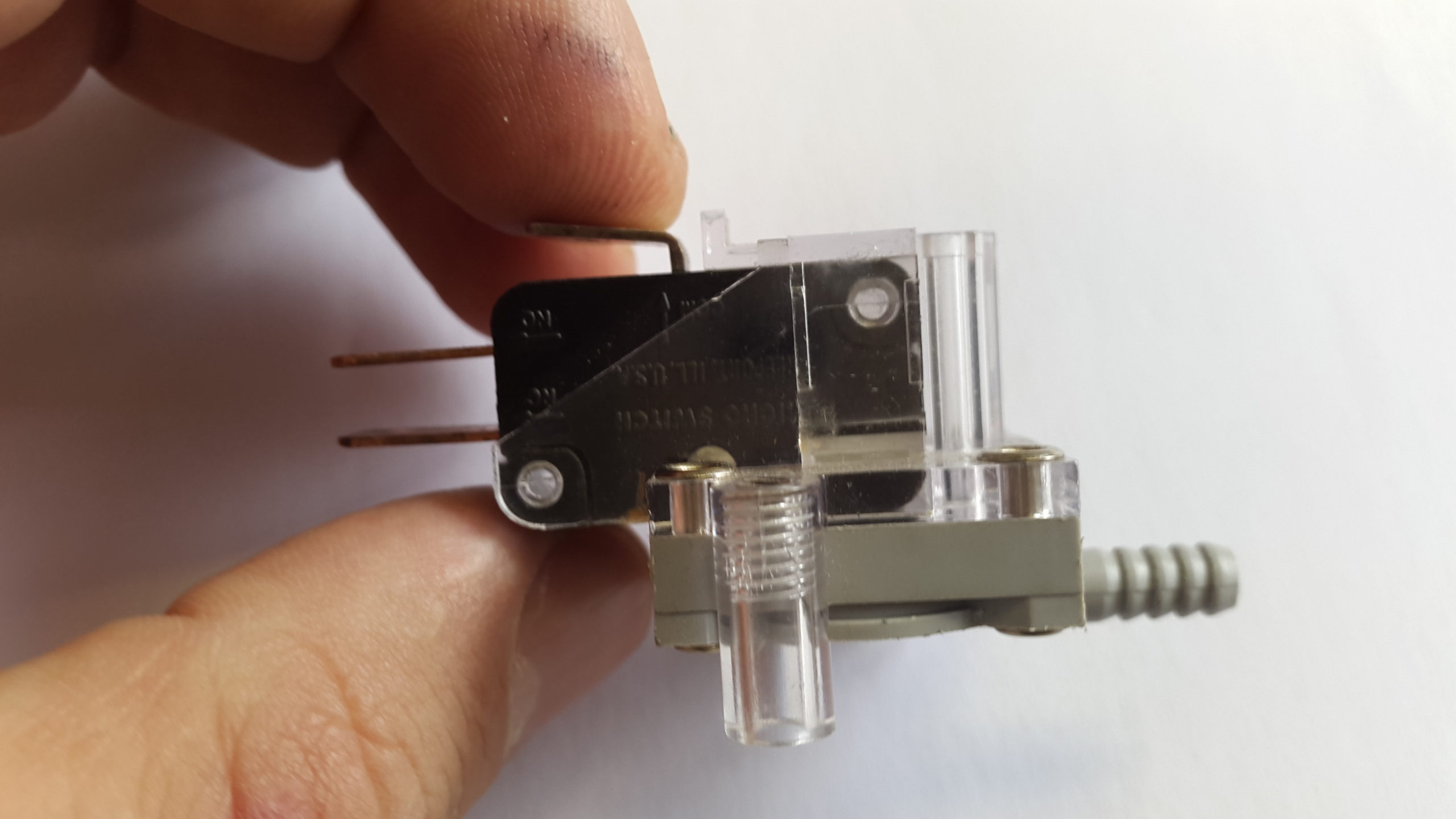 CUTERA COOLGLIDE , XEO ENLIGHTEN PRESSURE SWITCH CUCN1705 C38